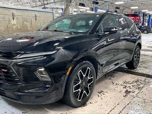 Used 2024 Chevrolet Blazer RS w/ Driver Confidence II Package AWD/4WD image 7
