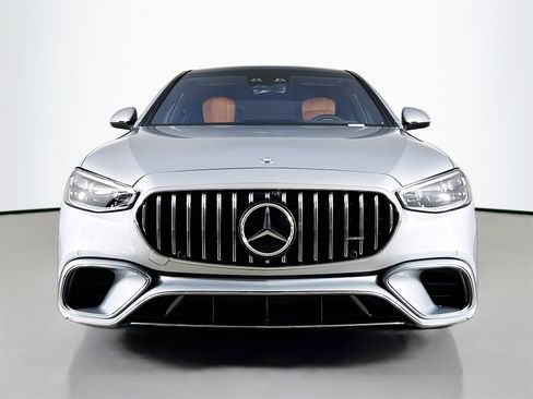 Used 2025 Mercedes-Benz S 63 AMG S image 2