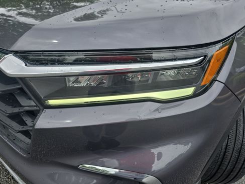 Used 2025 Honda Pilot EX-L image 32