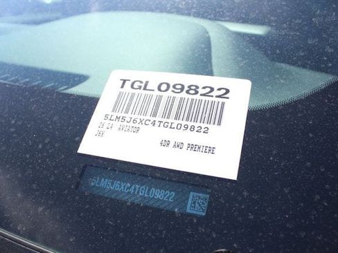 New 2026 Lincoln Aviator AWD image 38