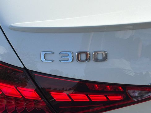 Used 2025 Mercedes-Benz C 300 Sedan image 24