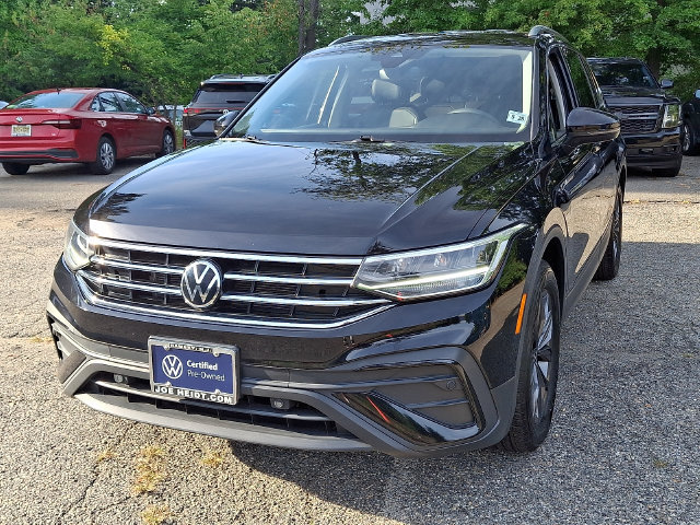 Certified 2023 Volkswagen Tiguan SE FWD image 4