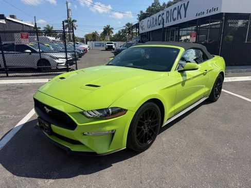 Used 2020 Ford Mustang Premium RWD image 9