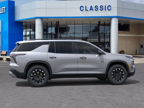 New 2027 Chevrolet Traverse Z71 w/ Enhanced Driving Package AWD/4WD image 5
