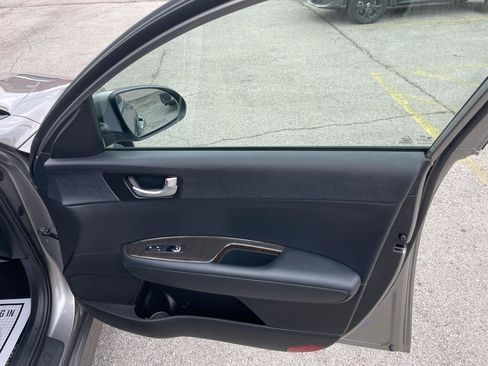 Used 2018 Kia Optima EX image 18