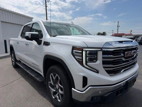 Used 2024 GMC Sierra 1500 SLT image 6