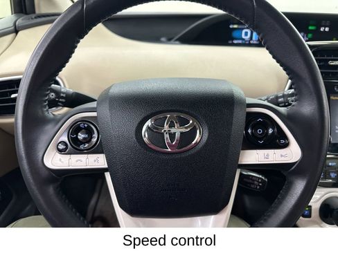 Used 2017 Toyota Prius Three image 34