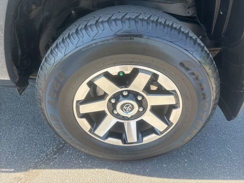 Used 2024 Toyota 4Runner TRD Off-Road Premium w/ Off Road Premium Plus Package image 11