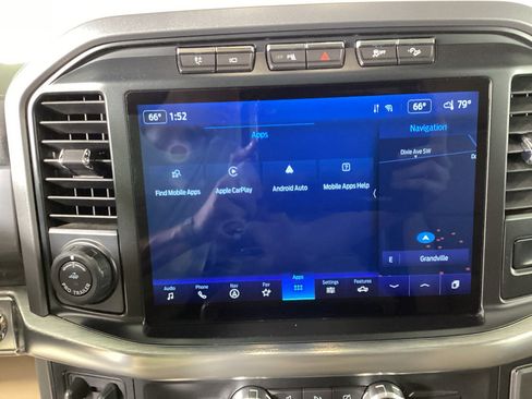 Used 2022 Ford F150 Lariat w/ Equipment Group 502A High AWD/4WD image 29
