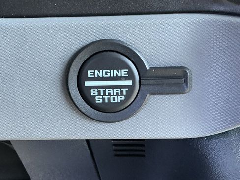 Certified 2022 Ford Bronco Black Diamond w/ Sasquatch Package image 49