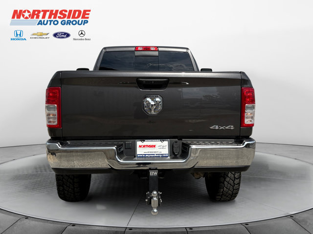 Used 2024 RAM 2500 Tradesman w/ Chrome Appearance Group AWD/4WD image 6