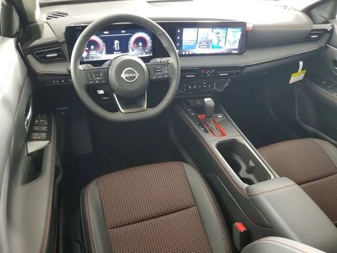 New 2026 Nissan Kicks SR w/ Illumination Package FWD image 18