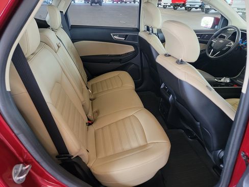 Used 2019 Ford Edge SEL w/ Equipment Group 201A AWD/4WD image 7