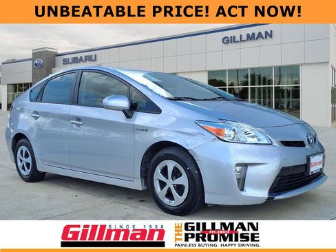 Used 2015 Toyota Prius Three image 1