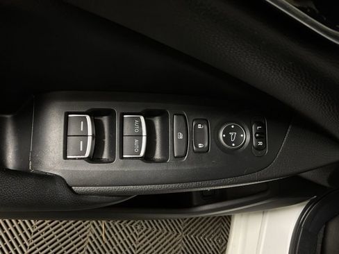 Used 2018 Honda Accord Sport image 19