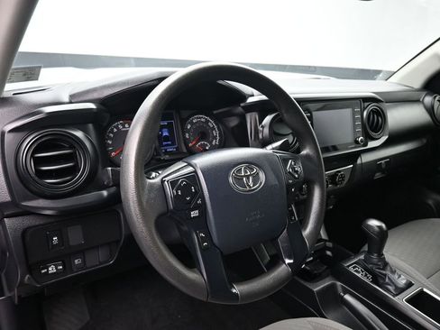 Used 2020 Toyota Tacoma SR w/ SR Convenience Package RWD image 13