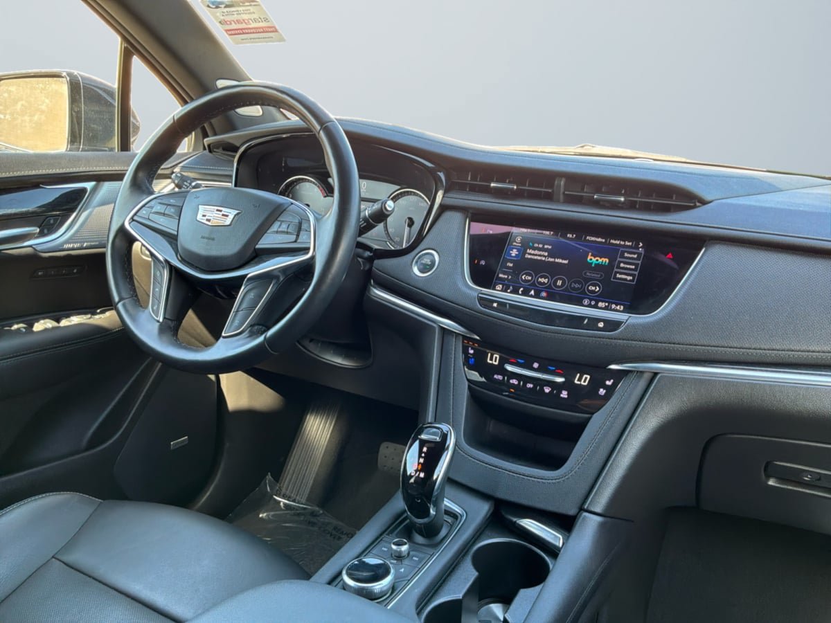 Used 2023 Cadillac XT5 Premium Luxury w/ LPO, Floor Liner Package AWD/4WD image 14