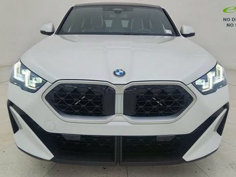 Used 2026 BMW X2 xDrive28i AWD/4WD image 12