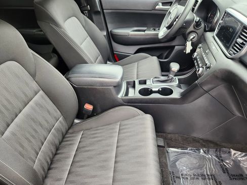 Used 2021 Kia Sportage LX FWD image 5