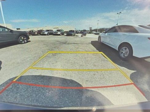 Certified 2025 Hyundai Elantra Limited image 8