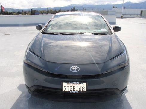 Used 2023 Toyota Prius LE image 7