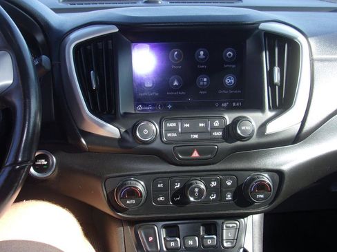 Used 2018 GMC Terrain SLT w/ Preferred Package image 12