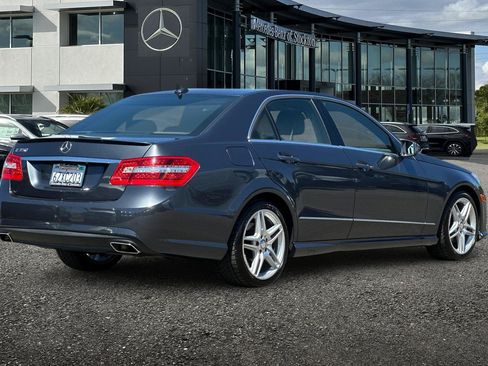 Used 2013 Mercedes-Benz E 350 Sedan image 4