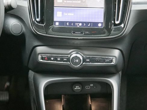 Certified 2023 Volvo C40 P8 Recharge Ultimate image 28