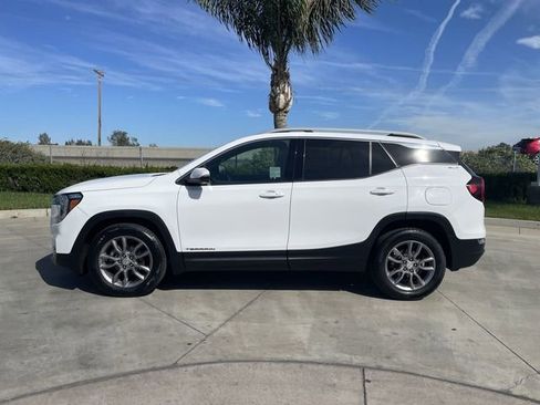 Used 2023 GMC Terrain SLT FWD image 5