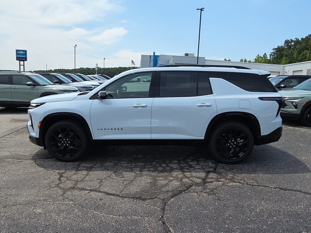 New 2026 Chevrolet Traverse RS FWD image 5