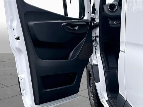 New 2026 Mercedes-Benz Sprinter 2500 image 11