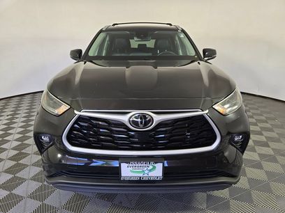 Used 2022 Toyota Highlander XLE