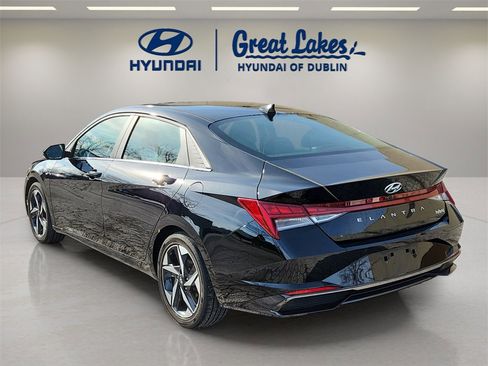 Certified 2023 Hyundai Elantra Limited image 3