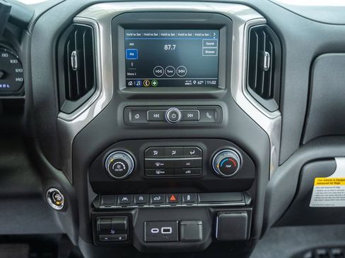 New 2026 Chevrolet Silverado 1500 W/T AWD/4WD image 21