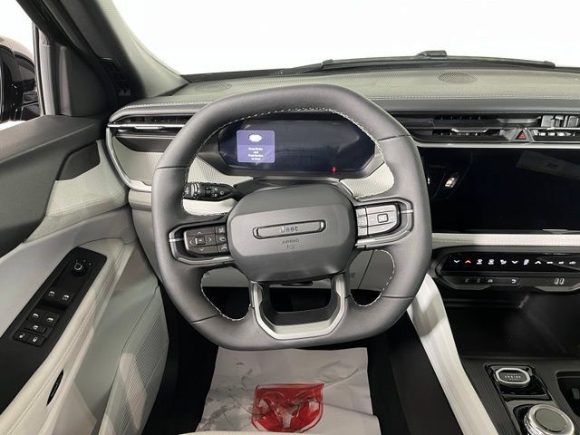 Used 2026 Jeep Cherokee Laredo AWD/4WD image 19