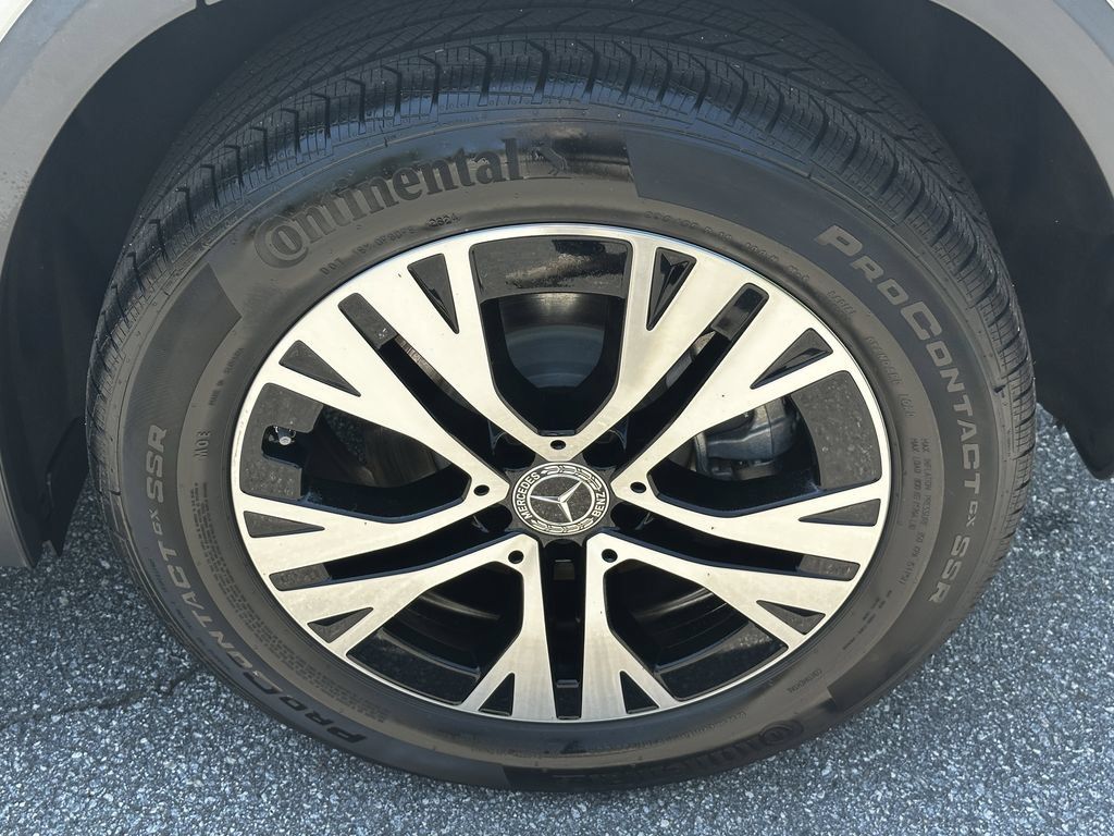 Certified 2025 Mercedes-Benz GLA 250 4MATIC image 23