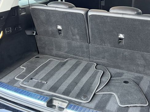 Used 2024 Mercedes-Benz GLS 450 4MATIC w/ AMG Line Exterior image 19