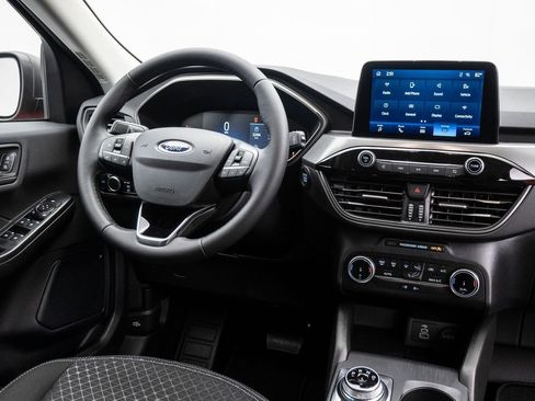Certified 2024 Ford Escape Active FWD image 17