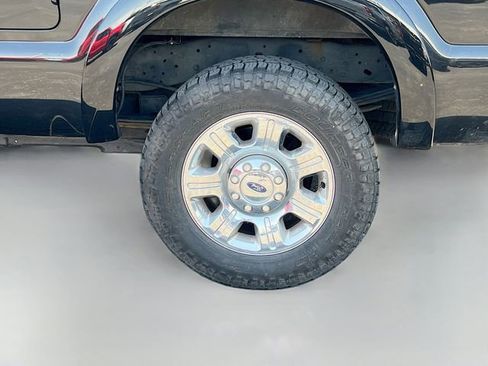 Used 2015 Ford F250 Lariat w/ Chrome Package AWD/4WD image 31