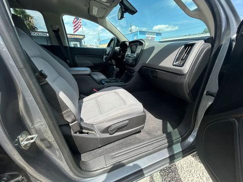 Used 2020 Chevrolet Colorado W/T w/ WT Convenience Package RWD image 10