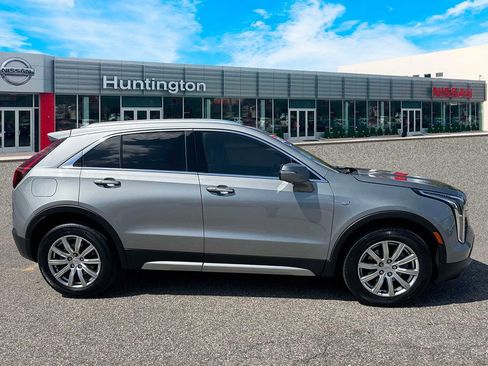 Used 2023 Cadillac XT4 Premium Luxury w/ Cold Weather Package AWD/4WD image 6