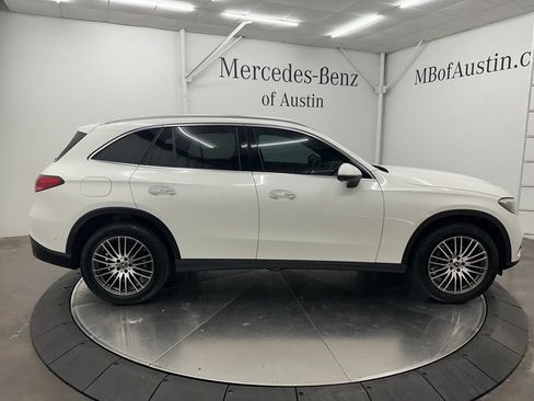 Certified 2025 Mercedes-Benz GLC 300 image 9