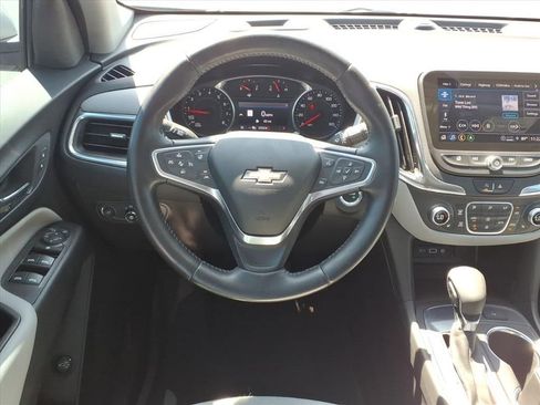 Used 2022 Chevrolet Equinox LT FWD image 30