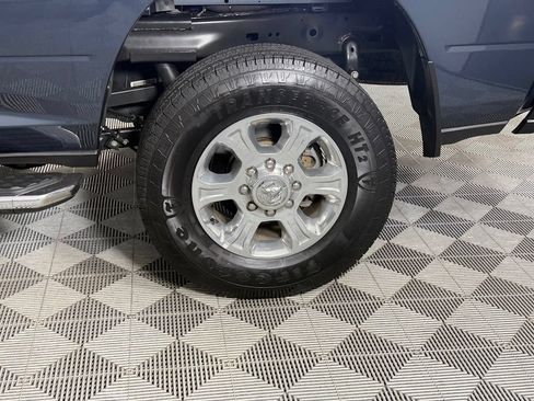 Used 2025 RAM 2500 Big Horn AWD/4WD image 12