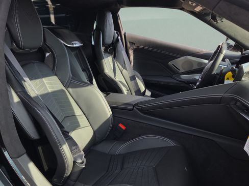 New 2025 Chevrolet Corvette E-Ray w/ ZER Performance Package AWD/4WD image 18