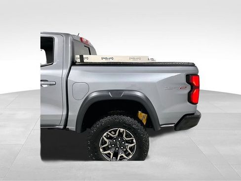 Used 2024 Chevrolet Colorado ZR2 w/ ZR2 Convenience Package III AWD/4WD image 48
