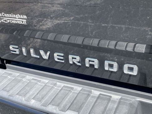Used 2019 Chevrolet Silverado 1500 Custom w/ Custom Convenience Package RWD image 12