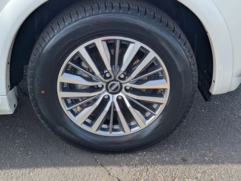 Certified 2022 Nissan Armada SV w/ SV Appearance Package image 10