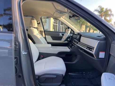 New 2026 Hyundai Santa Fe SE image 24