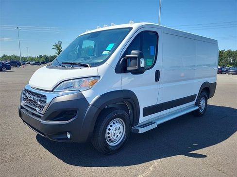 Used 2025 RAM ProMaster 2500 w/ U-Haul Equipment Group FWD image 4